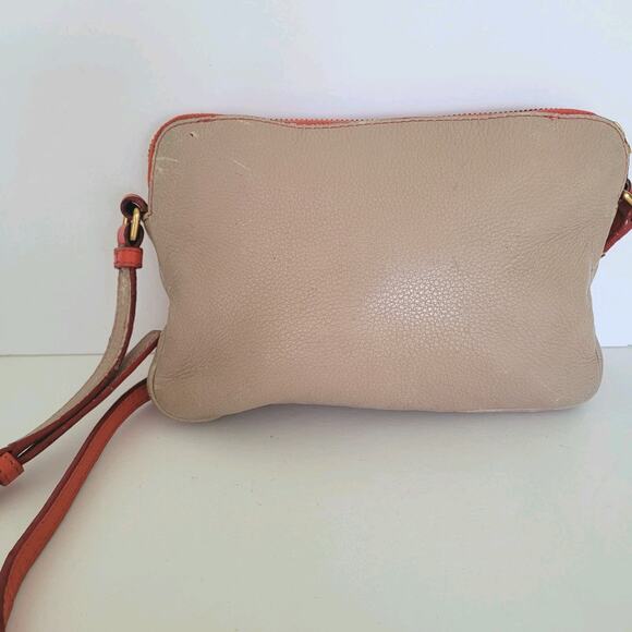 MARC JACOBS Small Shoulder Camera Bag Beige Red Pebble Leather Two Tone Fair - Picture 2 of 12